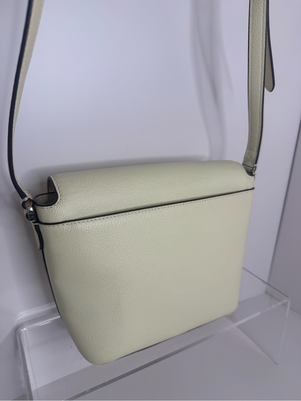 #422 Kate Spade Emmie Flap Crossbody Bag - Picture 4 of 17